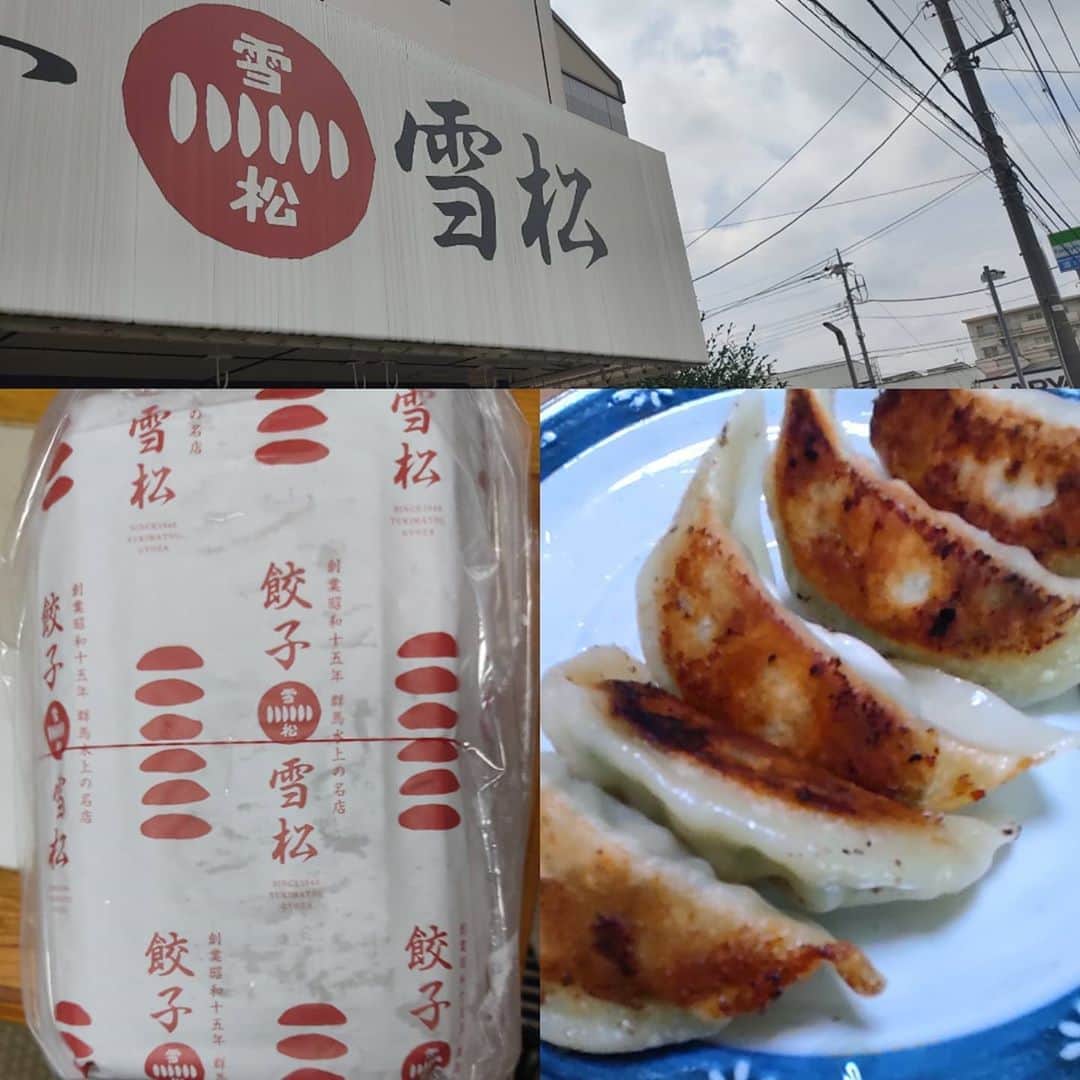 のインスタグラム：「うちの近所に雪松あったなーと思って買ってきて、すぐ食べる！ #雪松餃子」
