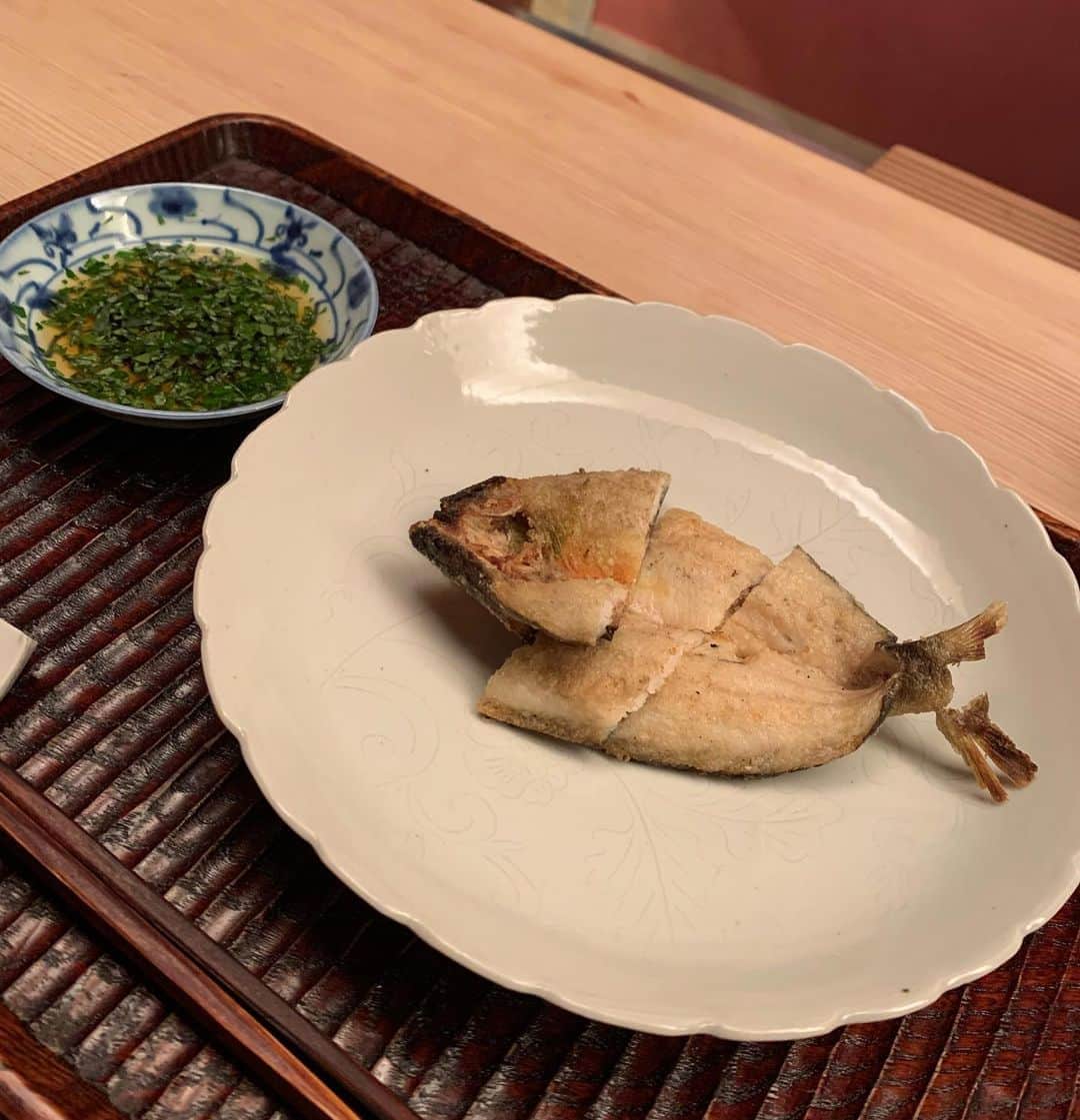 沢瀉美緒さんのインスタグラム写真 - (沢瀉美緒Instagram)「※ My favorite Japanese kaiseki restaurant in Kyoto 💛 . 久しぶりの緒方さん🥢 . はじめの雲丹と、鮑のお刺身が断トツに 美味しかったなぁ💛 . . #緒方 #kyoto #京都 #ミオログ」8月31日 13時05分 - mio_omodaka