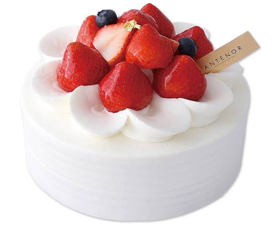 松坂南さんのインスタグラム写真 - (松坂南Instagram)「母に買ってったケーキたち🍰💓  今週は、どうするかなー⁉️ |дﾟ)ﾁﾗｯ  健康も考えつつ、おみやげ考えないとね。。  #love #mymother  #cake  #antenor」8月31日 13時17分 - minami_matsuzaka