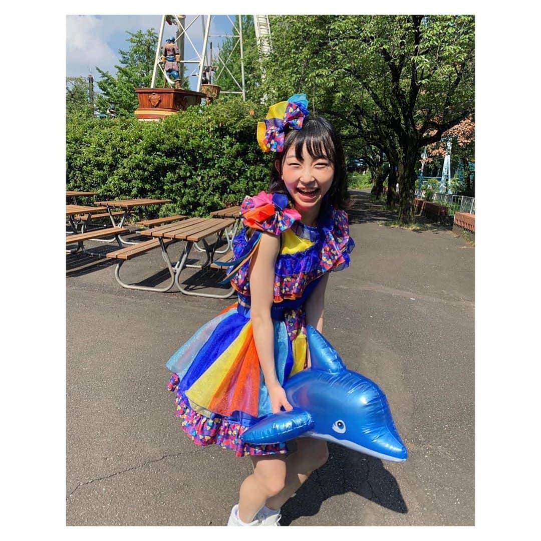 辻野かなみのインスタグラム：「❤︎﻿ ﻿ 8月最終日‼︎﻿ ﻿ 夏っぽい写真☀️﻿ ﻿ としまえんさんで﻿ 撮影させて頂いた時に撮ったよ😊﻿ ﻿ 今日は、としまえんさんファイナル‼︎﻿ 94年の歴史の最後‼︎﻿ 最後まで全力でサポーターを務めさせて頂きます👊🏻﻿ ﻿ ﻿ #としまえん　#夏　#Summer﻿ #3枚目は #カルーセルエルドラド の前で🎠 #instagood #instalike #followme」