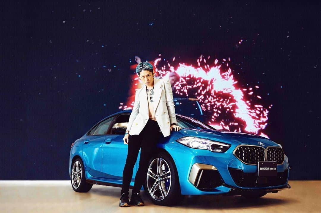 MIYAVI（石原貴雅）さんのインスタグラム写真 - (MIYAVI（石原貴雅）Instagram)「. MIYAVI meets BMW THE 2 Gran Coupé。 時代のその先へ、駆けぬけるスピードを。 . 詳しくはこちら↓ https://www.bmw.com/ja/innovation.html?123 . #MIYAVI #THE2 #BMW #BMWJapan #駆けぬける歓び . @bmwjapan」8月31日 14時23分 - miyavi_staff