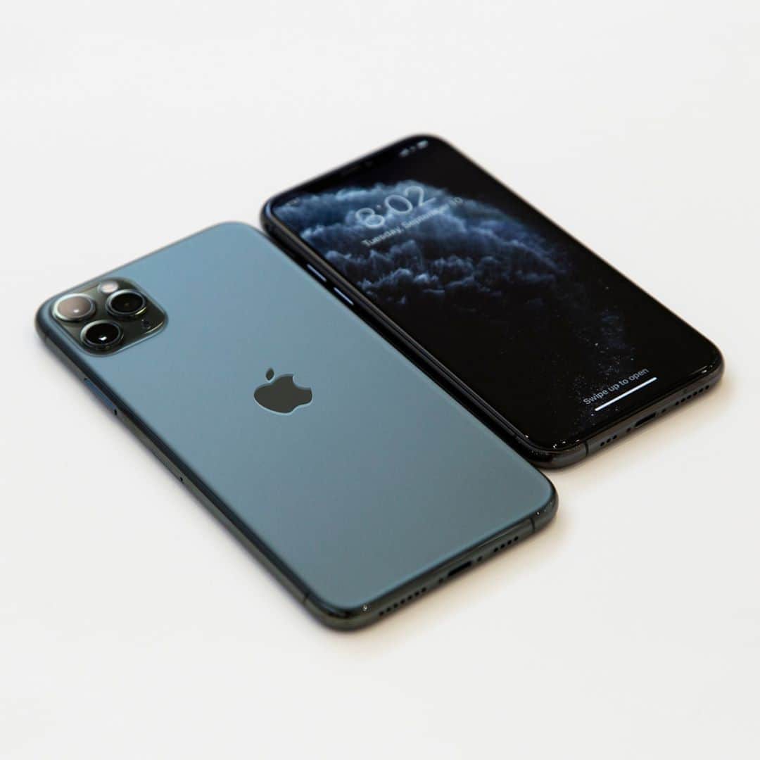 HYPEBEASTさんのインスタグラム写真 - (HYPEBEASTInstagram)「#hypebeasttech: According to reports, @apple‘s upcoming iPhone 12 series may introduce five new smartphone models at once all with varying capabilities and sizes. Wedbush Securities made note that 5G enabled iPhones would arrive soon, including a 5.4-inch and 6.1-inch iPhone 12, a 6.1-inch iPhone 12 Pro, and a 6.7-inch iPhone 12 Pro Max. However, Apple is also said to announce an iPhone 12 with only 4G capabilities with a tentatively set name of iPhone 12e. This may be a move to provide users who live in areas with no 5G base with an option of a new iPhone model. Head to the link in our bio to learn more details. ⁠ Photo: Eddie Eng/HYPEBEAST」8月31日 14時45分 - hypebeast