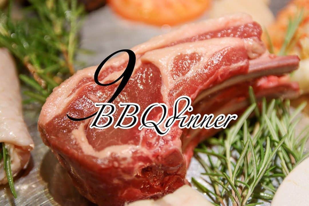ヴィラデマリアージュさいたまのインスタグラム：「🍖 プロヴァンスBBQディナーのお知らせ✨ . . ⭐️開催日時 ヴィラデマリアージュさいたま →9/5、6、12、21 . ヴィラデマリアージュ越谷レイクタウン →9/13、18、19、20 17:00-(19:00L.O) ※完全予約制となっております . . 贅沢でワンランク上の BBQディナーを是非お楽しみください✨ . . ヴィラデマリアージュのテラス席にて 旬のお野菜や高級食材を シェフが一番の食べごろで目の前で仕上げます💕 . . 豪華な全15品はこちら✨  🍴テーマ プロヴァンスの夏を巡る  🍴前菜 1、ヴルーテ 2、オードブルヴァリエ 3、熱々ラクレットチーズと野菜  🍴BBQ 4、魚介焼き 5、鮮魚のホイル焼き 6、ブイヤベース　カマルグ風 7、鶏モモ肉のローズマリー焼き 8、岩中豚のスパイス焼き 9、仔羊のコートレット 10、牛サーロインの胡椒風味焼き 11、焼き野菜 12、野菜のプロシャット  🍴お食事 13、カマルグ風パエリア 14、こだわりハンバーガー  🍴デザート 15、焼きパンケーキとソルベ . . ※ご予約は @villas_saitama_restaurant の プロフィールトップURLより承っております✨ . . 皆様のご来館、 心よりお待ちいたしております✨ . . . #ヴィラデマリアージュさいたま #ヴィラデマリアージュ越谷レイクタウン #バーベキュー #ビアガーデン #埼玉グルメ  #埼玉レストラン  #パエリア #ヨーロッパ野菜 #ミシュラン一つ星」