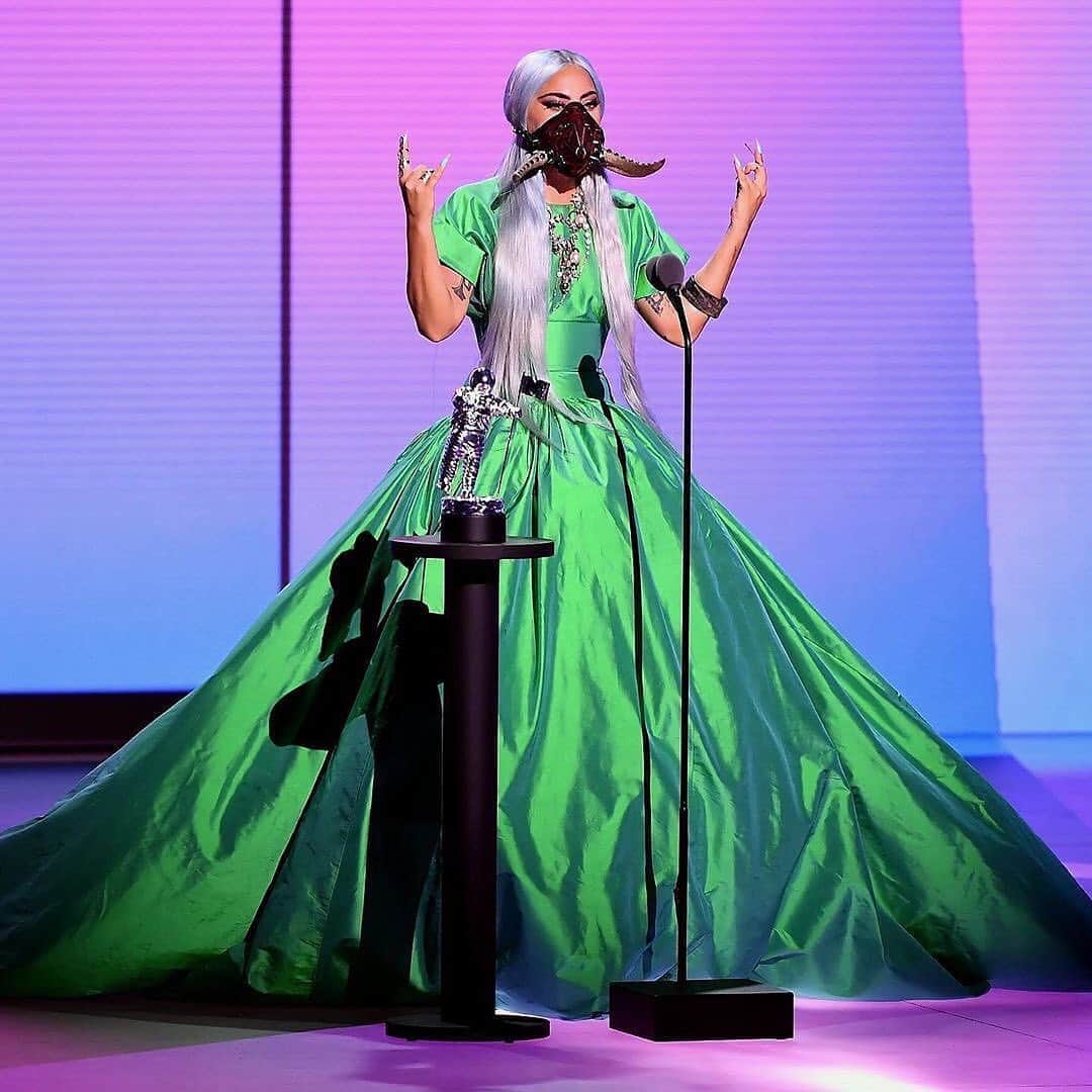 Fashion Weekのインスタグラム：「@ladygaga brought her fashion A-game to the @vmas last night, wearing a look from @christopherjohnrogers' February 2020 @NYFW presentation to accept the award for song of the year. Photo via Christopher John Rogers」