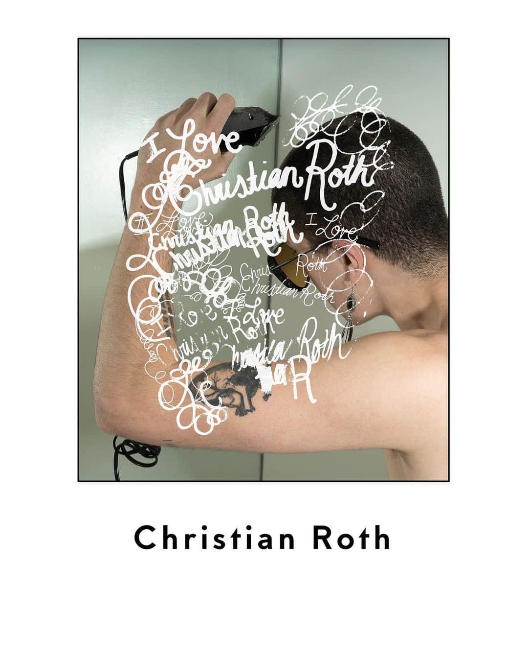 クリスチャンロスさんのインスタグラム写真 - (クリスチャンロスInstagram)「I Love Christian Roth 2020. Anthony wears CR Armer available online」9月1日 1時29分 - christianrotheyewear