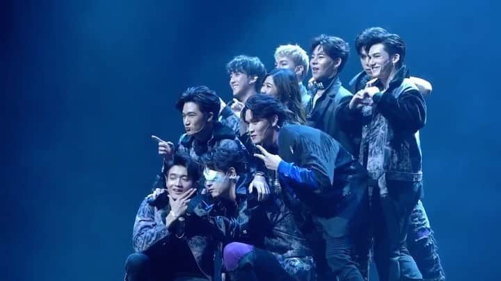 パース・ナクンのインスタグラム：「คิดถึงกันมั้ยครับ😙 วันนี้เราเอา  [Highlight Teaser]  My Engineer 1st Fan Meeting “More Than Just My Engineer” มาฝากกกก   สำหรับ Full highlight รอติดตามได้วันที่ 03.09.2020 7pm. ทาง My Engineer Official YouTube channel  💙🌹⚙️ #myengineer1stfanmeeting #morethanjustmyengineer」