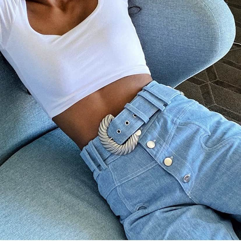 ブルーライフのインスタグラム：「The Mae crop- your summer staple ✨ @tiffany #shopplanetblue」