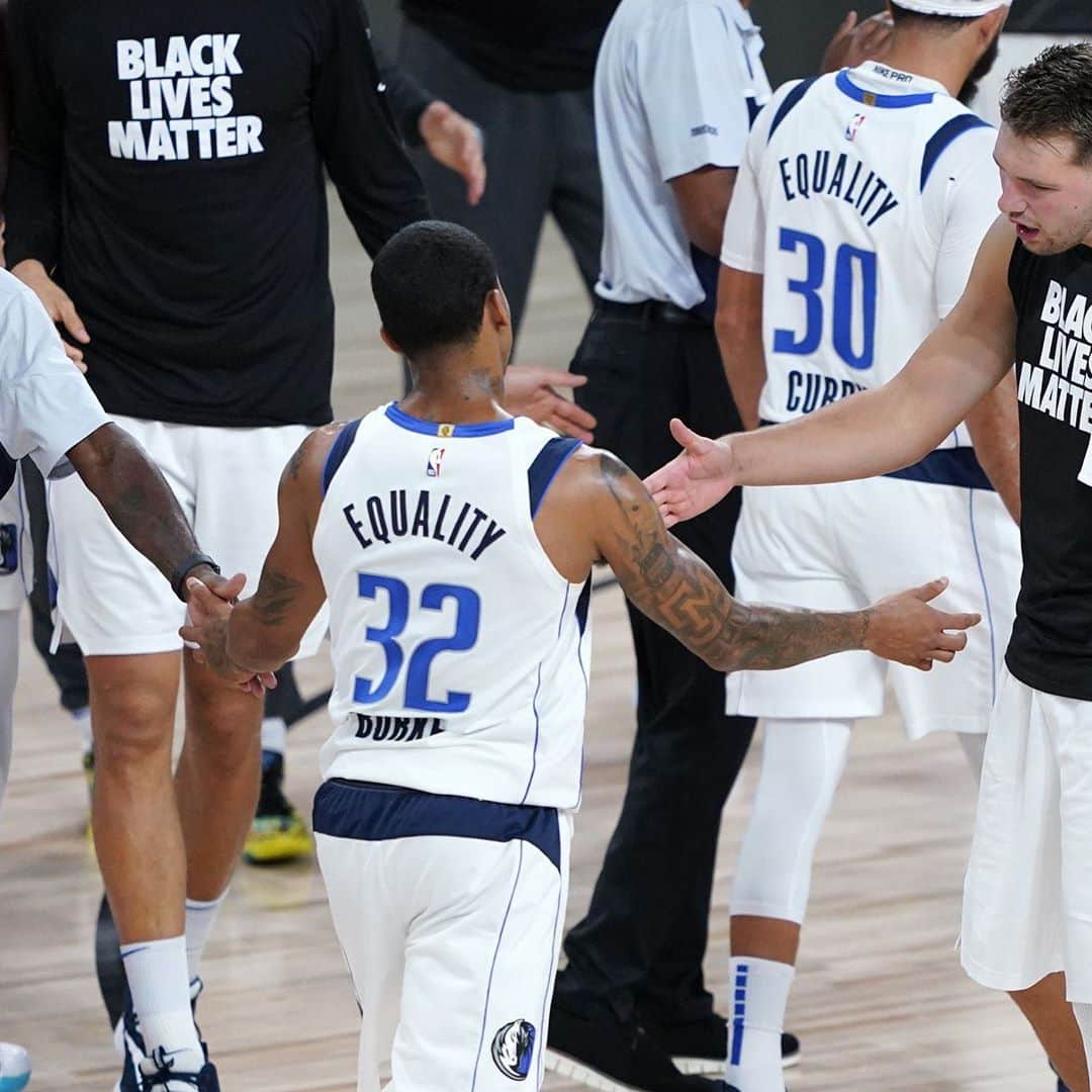 トレイ・バークのインスタグラム：「Ran out of gas but proud of the guys and hopefully we can run it bck💪🏽💪🏽 #mffl」