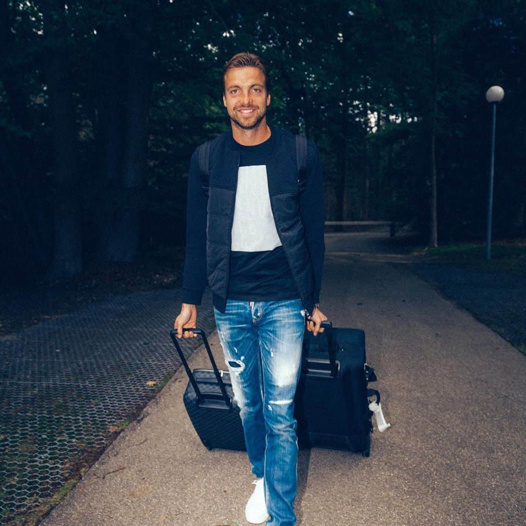 ティム・クルルのインスタグラム：「Nearly 5 years since my last call up .. Still as excited to meet up with the boys again .. 🦁🇳🇱」
