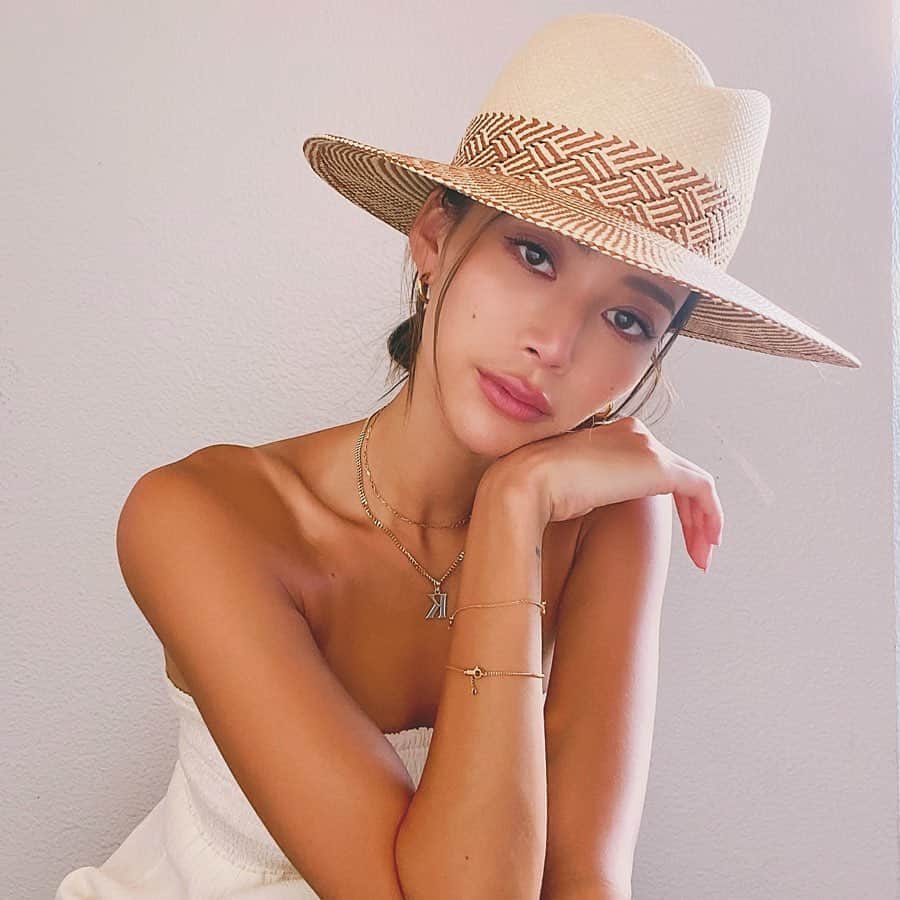のインスタグラム：「@borsalino_world  My new hat👒 . 常に帽子探してるわたし。笑 帽子集めすぎてたくさんある。🤭 Borsalinoはオススメしたいブランドの一つ💗 . #borsalino」