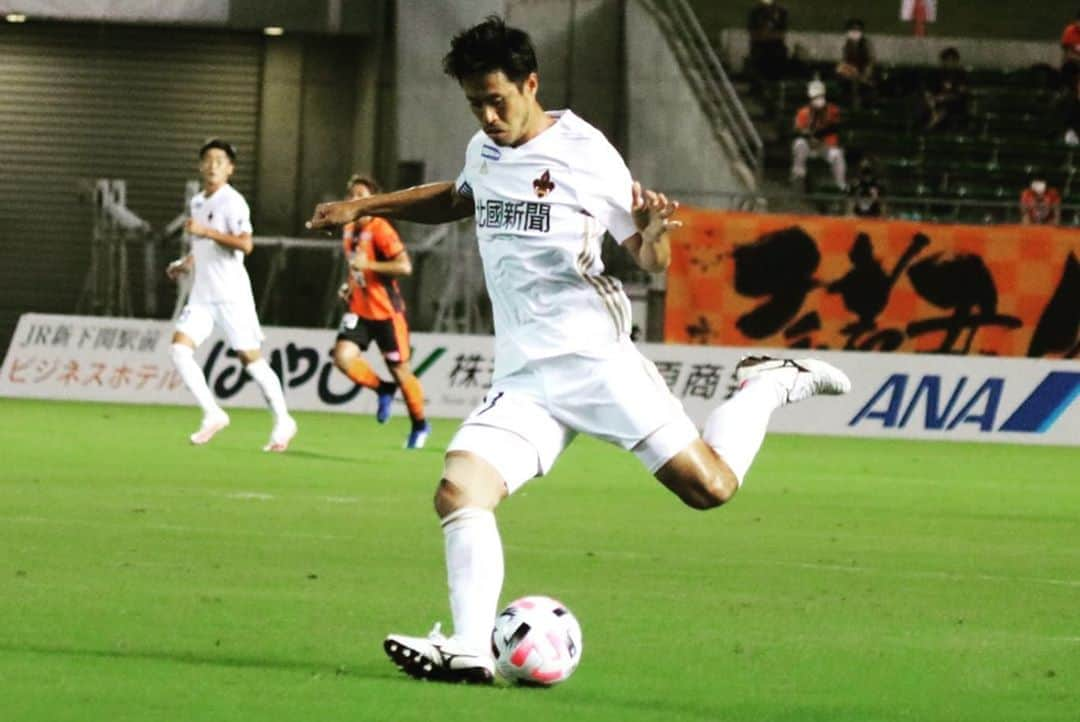 ツエーゲン金沢さんのインスタグラム写真 - (ツエーゲン金沢Instagram)「. 8/29 vsレノファ山口FC 3-1○ . 今節は1週間空いて、敵地で山口との一戦⚽️ FW陣がゴールを決め、見事勝ち点3を掴みとりました💪🎊 . 明後日はホームで琉球戦❗️そしてここから怒涛のホーム3連戦🔥 是非スタジアムで応援よろしくお願いします📣 . #zweigen#ツエーゲン#ツエーゲン金沢#ZWEIGEN#KANAZAWA#Kanazawa#石川#金沢#挑戦をこの街の伝統に#ISHIKAWA#Ishikawa#NEXTSTORY#サッカー#soccer#Jリーグ#J2#観戦#スポーツ#sports#WeareZweigen#japan#football」8月31日 17時42分 - zweigen_official