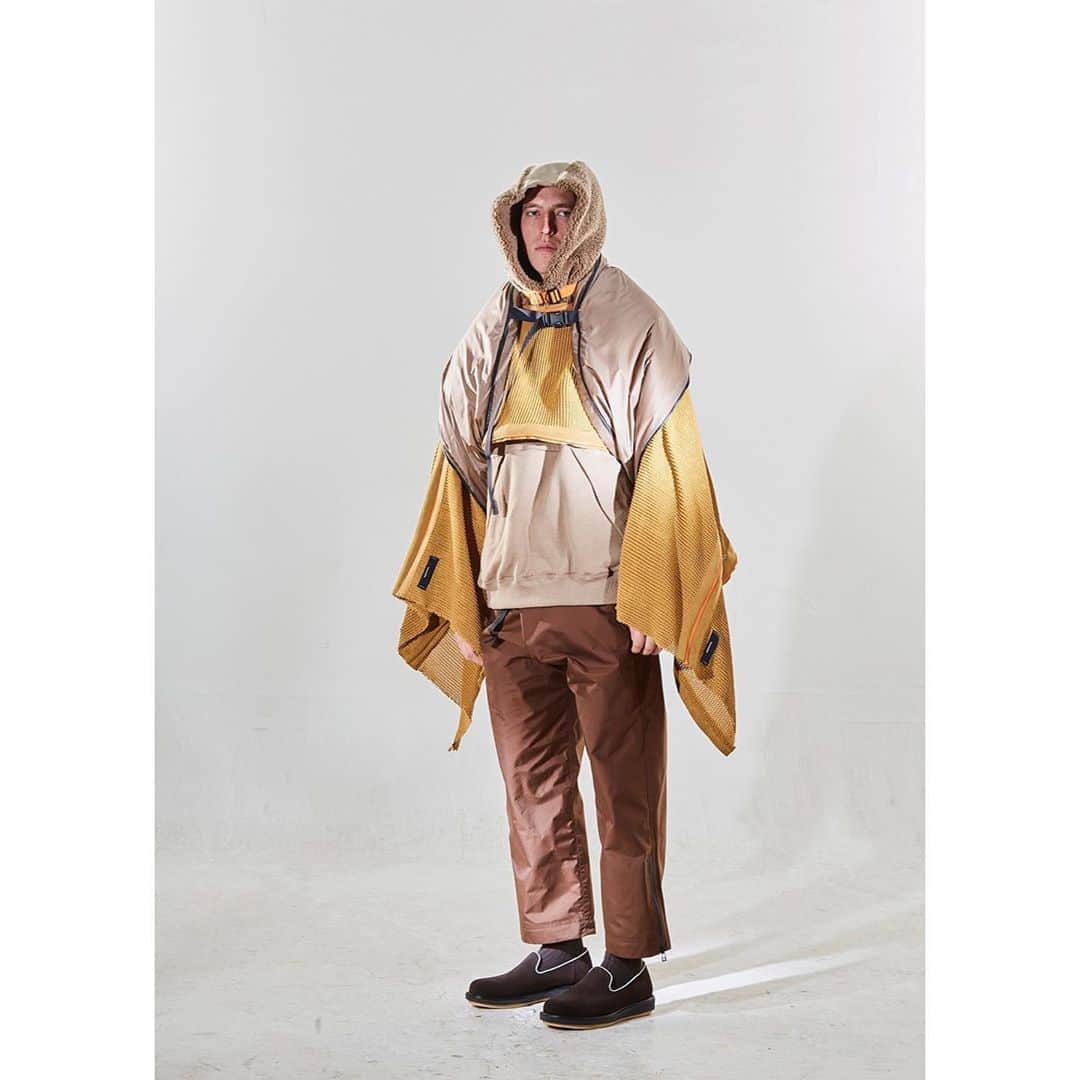 ミーンズワイルのインスタグラム：「[AW20 Error]   Photo: TOSHIO OHNO  @ph_o.h.n.o  Styling: MASATAKA HATTORI  @masataka_hattori Hair: MASATO TSUCHIYA @masatotsuchiya」