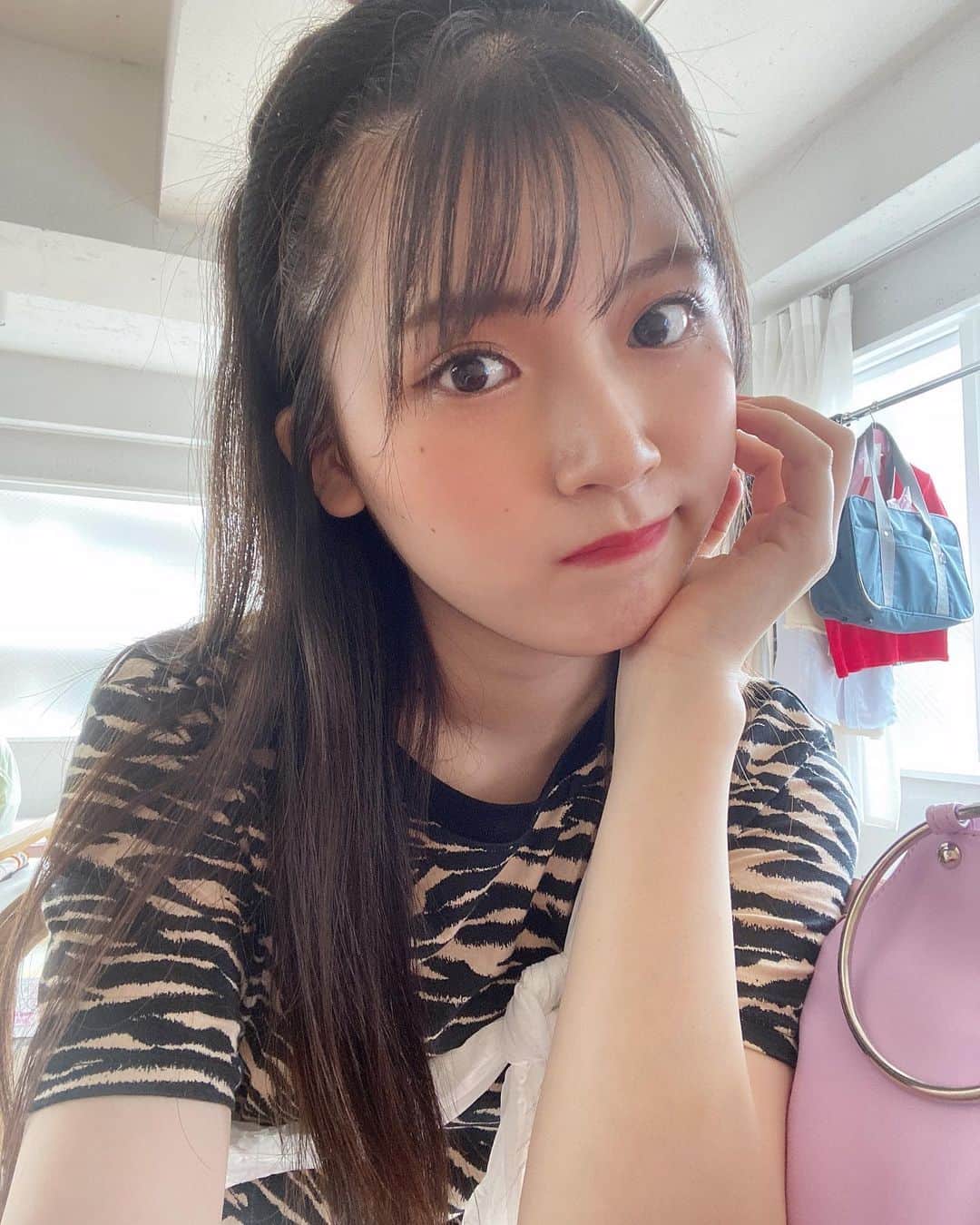 小林花南さんのインスタグラム写真 小林花南instagram 今月号の私服ページは見てくれましたか 最近 私服投稿が多かったので自撮りをぺたりと 小林花南 8月31日 18時21分 Kanami1001 Official