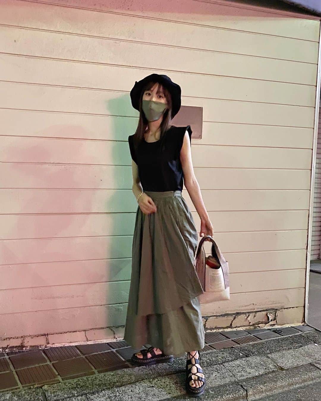鈴木美羽さんのインスタグラム写真 - (鈴木美羽Instagram)「最近わかりやすく カーキにハマっています。笑 #ミウスタイル」8月31日 18時40分 - suzukimiu_0414
