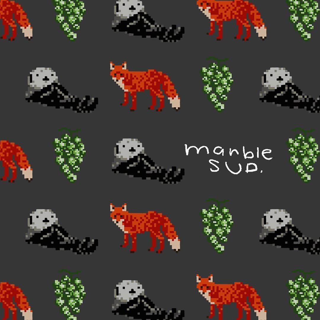 marbleSUD(マーブルシュッド) のインスタグラム：「秋服の新柄！モザイクシリーズ。キツネにラッコにぶどう…関係がありそうで、関係のない3つのモチーフがプリントTEEになって登場です。あなたはどれがお気に入り？」
