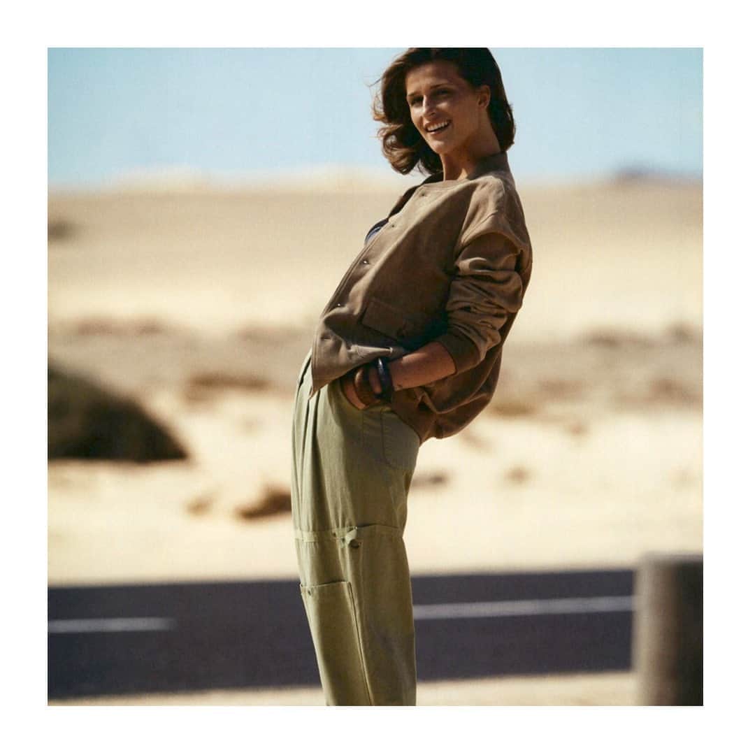 のインスタグラム：「#DondupSS20 bomber in @elle_italia.  #DondupEditorials #DondupCollection」