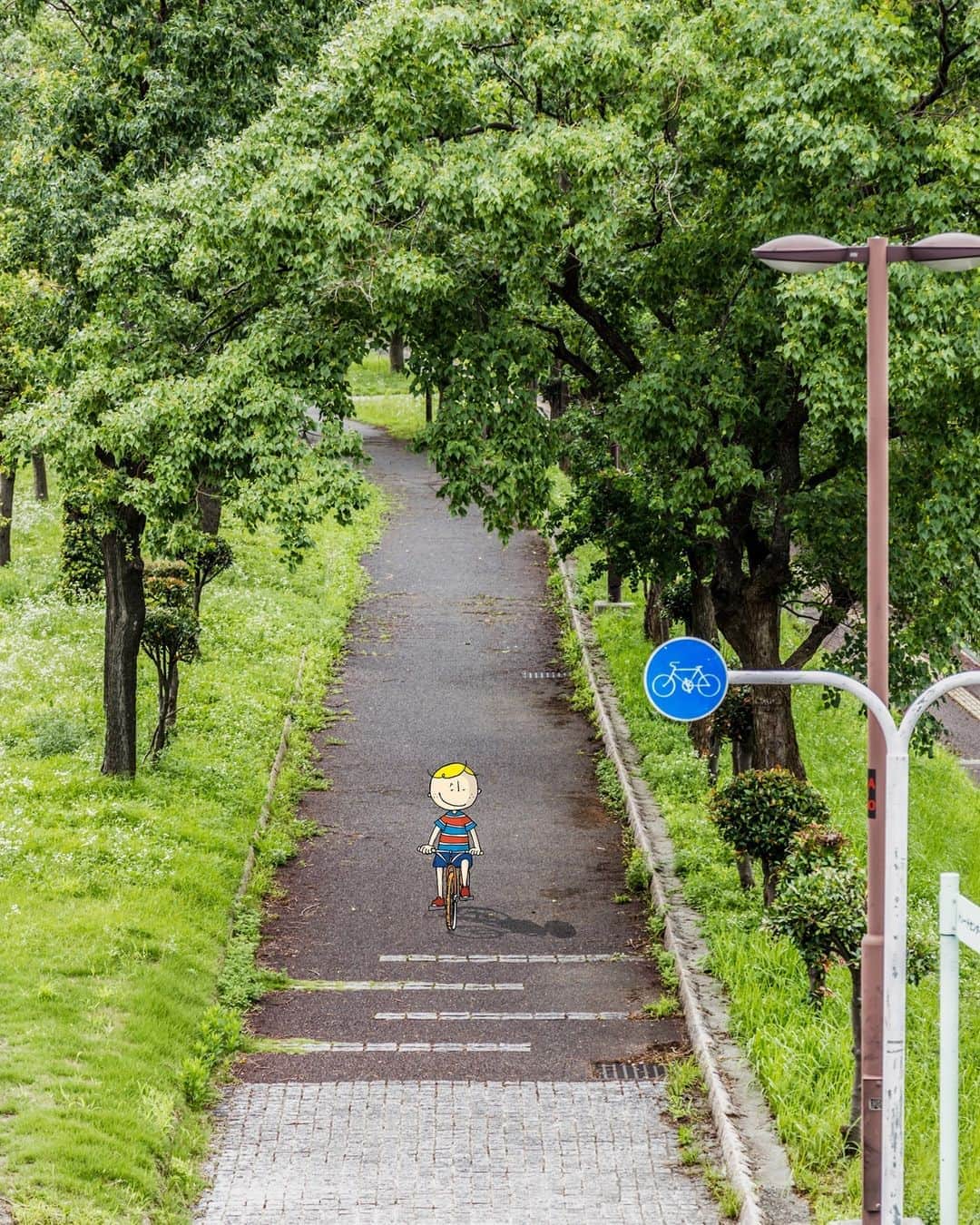 Osaka Bob（大阪観光局公式キャラクター）さんのインスタグラム写真 - (Osaka Bob（大阪観光局公式キャラクター）Instagram)「If you're cycling in Osaka, look for one of the bicycle paths along the river or surrounded in greenery.  夏の大阪観光にはサイクリングがおすすめ🚲 川沿いの道や爽やかな緑の中を走り抜けると気持ちいい😆 ————————————————————— #maido #withOsakaBob #OSAKA #osakatrip #japan #nihon #OsakaJapan #大坂 #오사카 #大阪 #Оsака #Осака #โอซาก้า #大阪観光 #サイクリング」8月31日 20時22分 - maido_osaka_bob