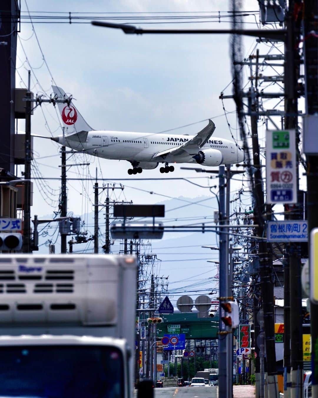 Koichiのインスタグラム：「| Moment . #Hellofrom #Osaka #WonderJapan . . #Sonyalpha7riii #SEL70300G .」