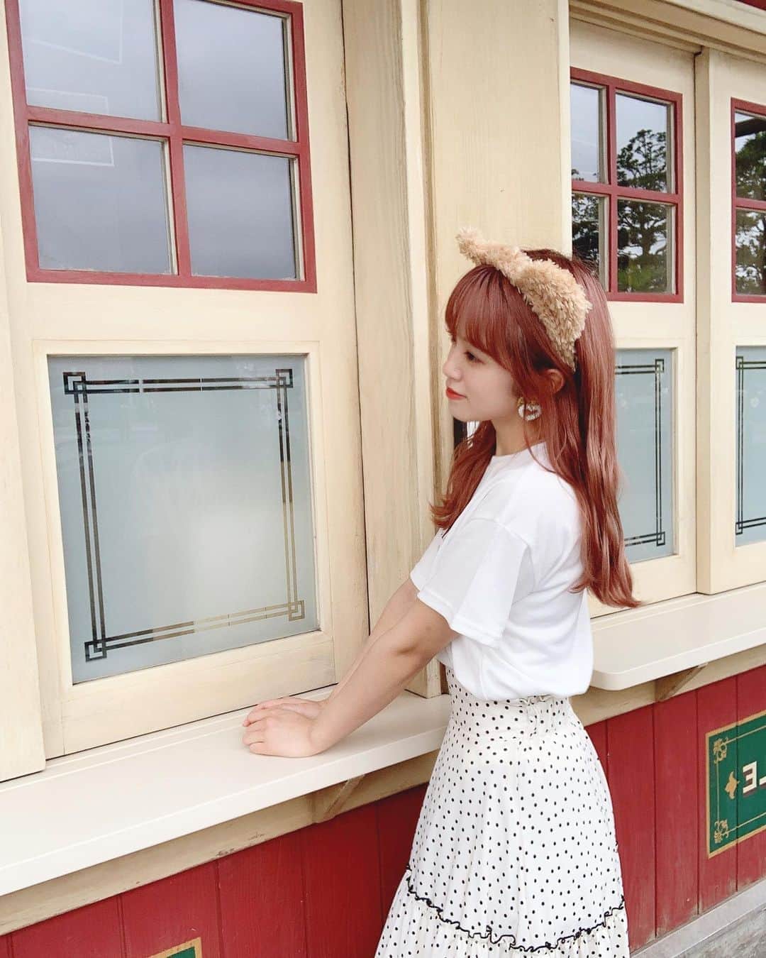 のインスタグラム：「ここで期間限定でやってたチリソースのチキンが好きでした🍗💗  #ディズニー　#ディズニーシー #ディズニーリゾート　#disney #disneysea」