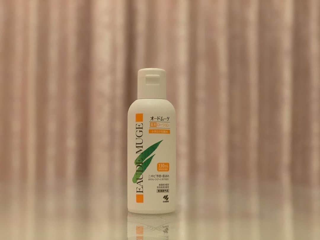 のインスタグラム：「【#オードムーゲ】  🌿ふきとり化粧水🌿  🎀めぐ語録🎀使用感《スッキリさらさら》  テクスチャーは、サラサラ✨ コットンにたっぷりのせて 優しくお肌をふきとります！  《オードムーゲ薬用ローションについて》  くり返すニキビ・肌あれ予防に。  オードムーゲ薬用ローションが お肌にもたらすの効果。  1、ふきとりによる洗浄効果 2、有効成分による殺菌成分&抗炎症成分効果 3、保湿成分による水分保持効果  #オードムーゲ薬用ローション #化粧水 #ふきとり化粧水  #美容 #美白 #美肌 #美活 #スキンケア #スキンケアマニア #skincare #化粧品 #女子力アップ #コスメマニア #コスメレポ #コスメ紹介  #美活アナウンサー  #HAP #horipro #田中めぐみ #アナウンサー #ホリプロ #ホリプロアナウンス室」