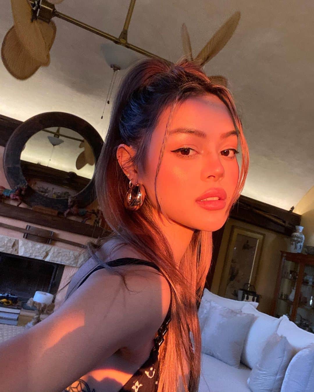 リリーマイマックのインスタグラム：「Killing me softly」