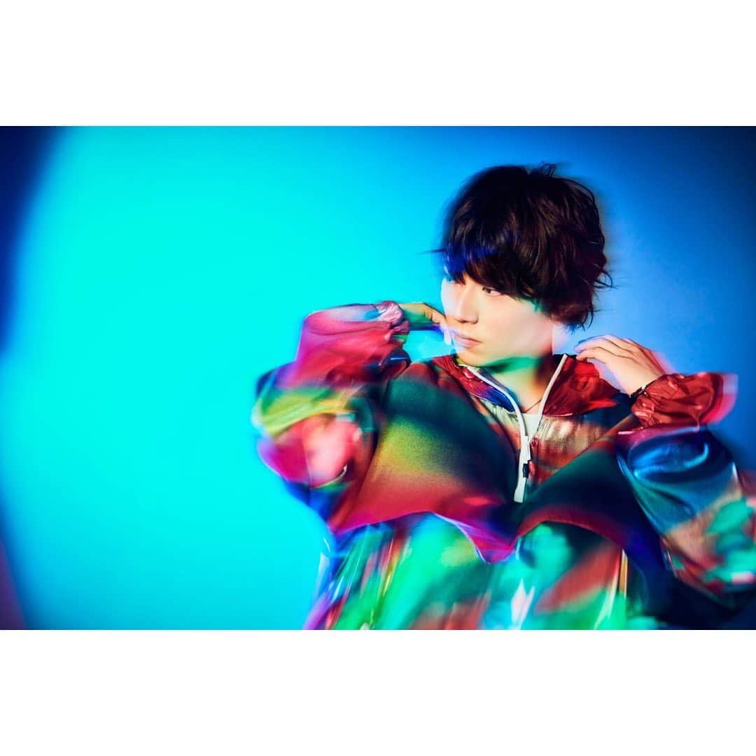 山崎大輝のインスタグラム：「新アー写📷  Photo by #後藤倫人」