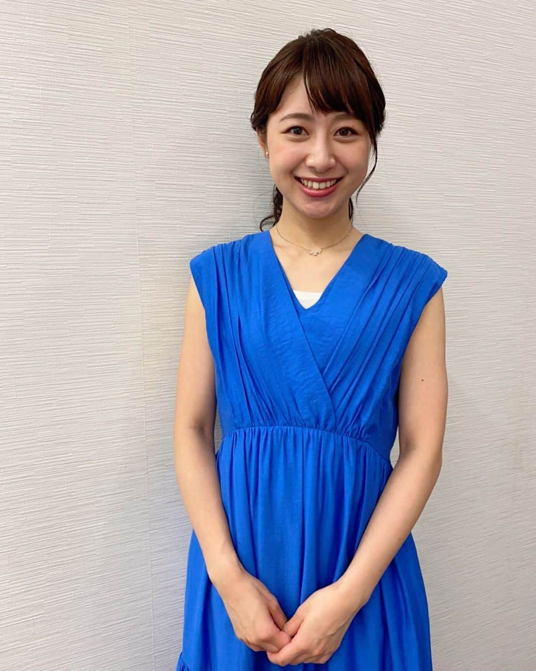 林美沙希さんのインスタグラム写真 - (林美沙希Instagram)「もう8月も終わりですね。 出来ないことも多いけれど、 こういう時だからこそ自分と向き合って 日々楽しみたいです☺️✨  衣装は 爽やかなブルーのワンピースでした🐬  #jチャンネル#林美沙希#衣装#celford #ワンピース#青色が好き」8月31日 21時52分 - misaki0hayashi