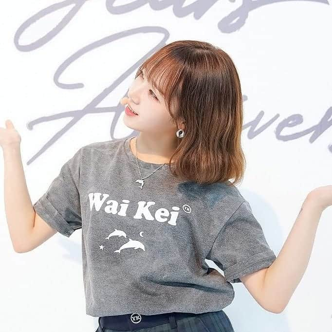 チェ・ユジョンさんのインスタグラム写真 - (チェ・ユジョンInstagram)「Weki Meki <3rd Anniversary V-Live> Behind Scene  #위키미키 #WEKIMEKI #CHOIYOOJUNG #최유정 #YOOJUNG #유정」8月31日 21時52分 - yoojung_weme