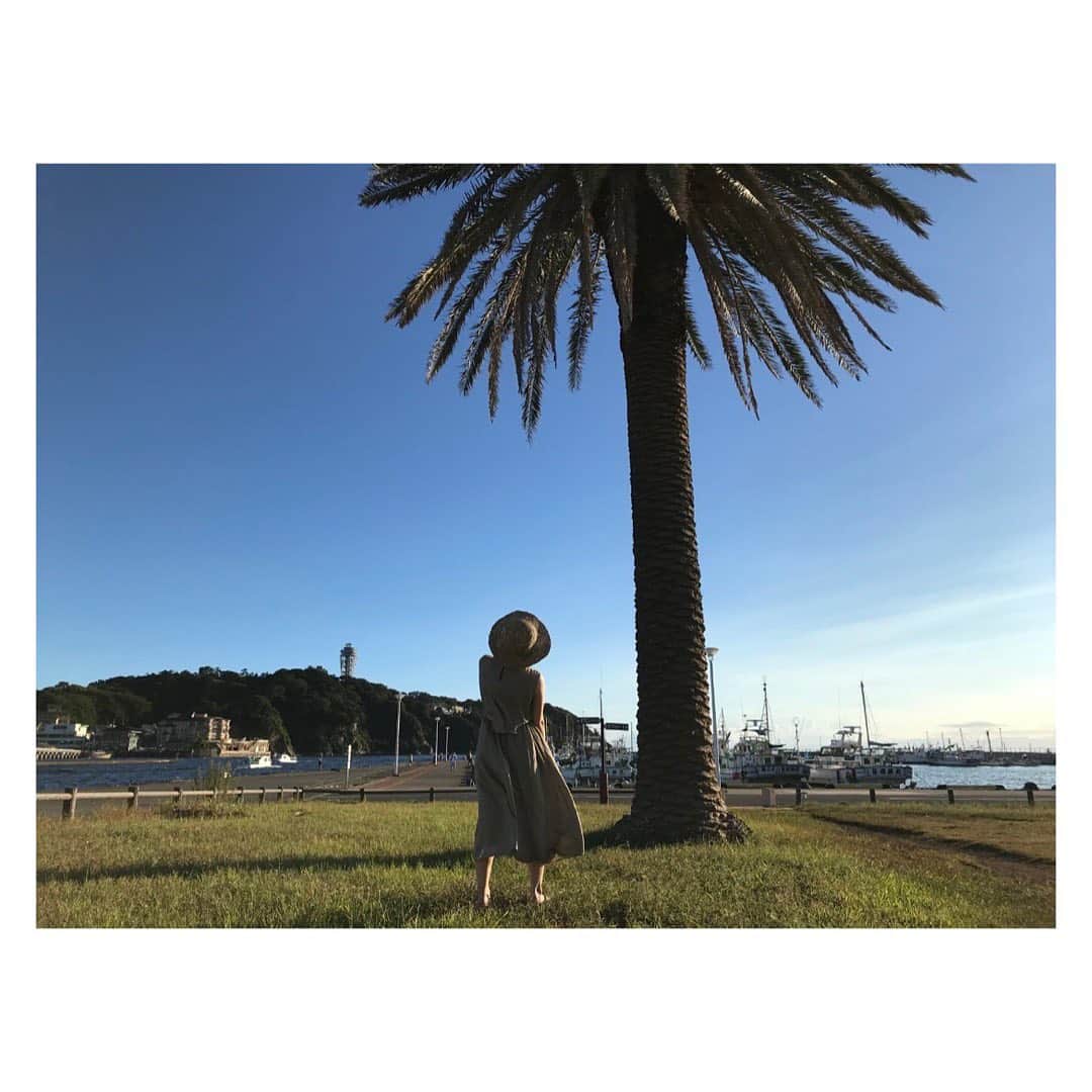 松井りなのインスタグラム：「もう鈴虫鳴いていたーーーー 夏の終わりの香りがしたので全力疾走チャンチャン！」