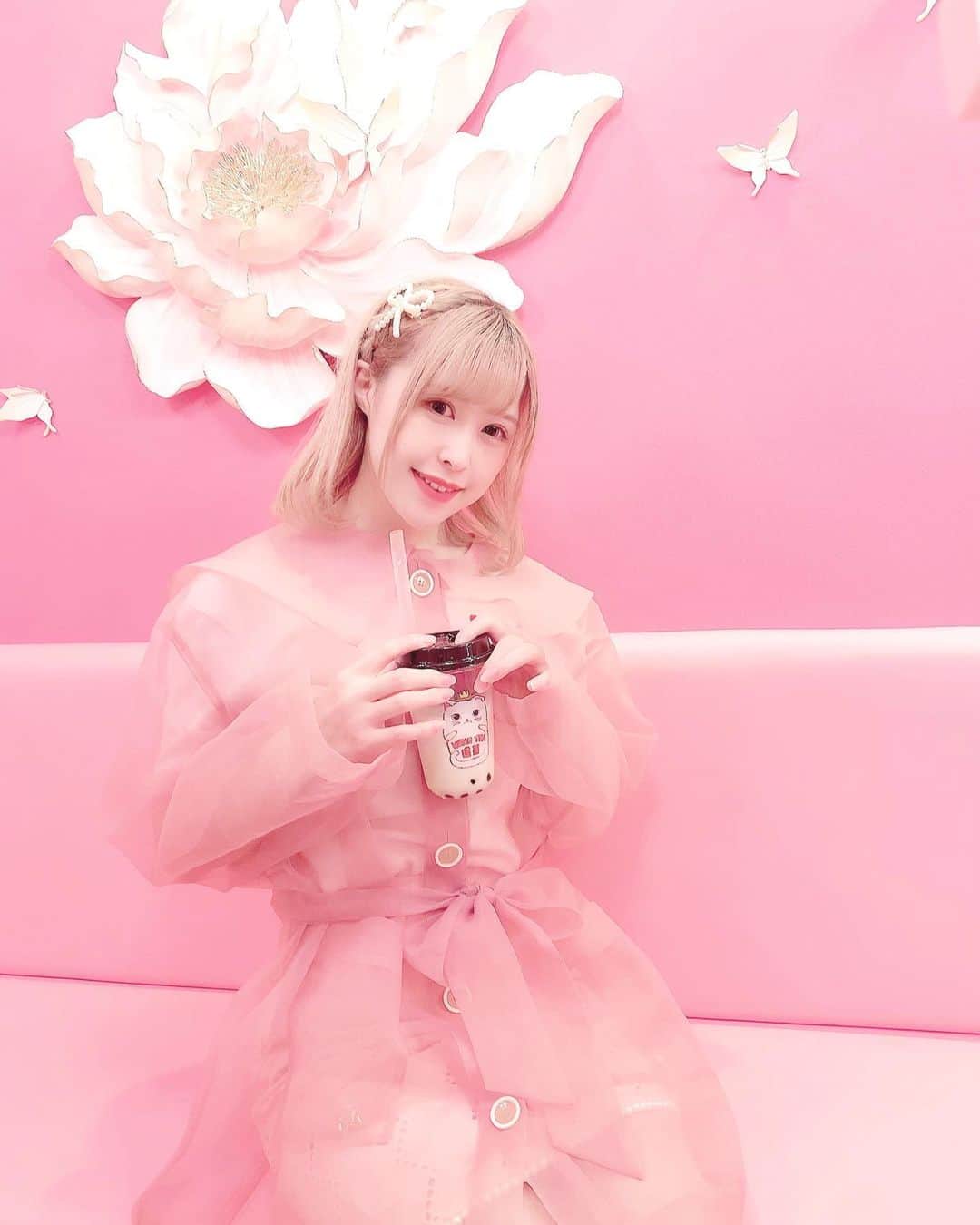 のインスタグラム：「たぴおか屋さんฅ•ω•ฅ . .  #自撮り #自撮り女子 #自撮り界隈 #自撮り部 #ピンク　#honeymihoney #美容院　#美容　#粉我　#赞 #动漫　#照片　#时装 #좋아요 #좋아요환영 #ヘアカラー #オシャレさんと繋がりたい #オシャレ　#女の子 #japanesegirl #コーディネート　#coordinate #fashion #instalike #instagram #instagood #instafashion #instapic #instalove」