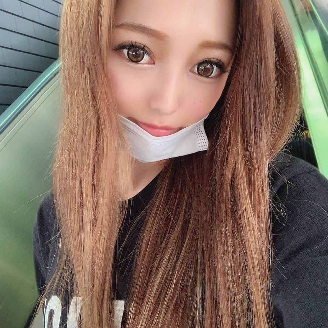 SUZUさんのインスタグラム写真 - (SUZUInstagram)「❤︎﻿ ﻿ ナチュラルメイクのすずも﻿ 好きでいてくれますか🥺💗？﻿ ﻿ #make#today#ナチュラルメイク﻿ #美意識#二重#カラコン#マツエク﻿ #適当メイク#女の子#オシャレ﻿ #オシャレさんと繋がりたい」8月31日 22時59分 - suzuchibi