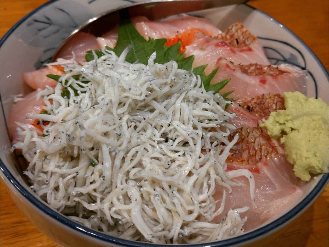 世羅りさのグルメインスタ