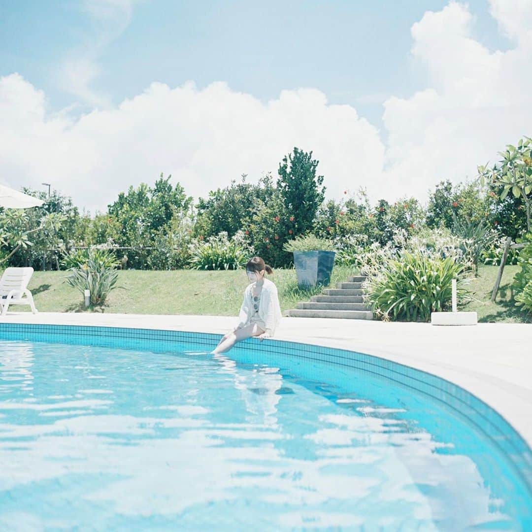 のインスタグラム：「🏝. . 8月も終わっちゃうね〜. まだ気持ちは5月くらいで止まってて変な感じ😌. BBQと浴衣着たかったなぁ💭. . 今月もいっぱい投稿見てくれてありがとう❤︎. 来月もよろしくね、.」
