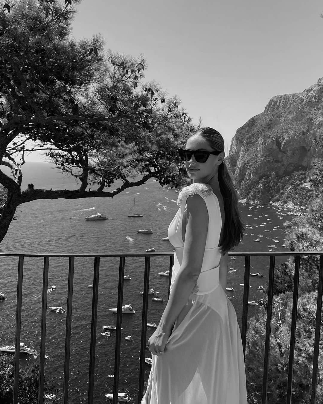 Mathilde Goehlerのインスタグラム：「Everything about this place 🖤🖤」