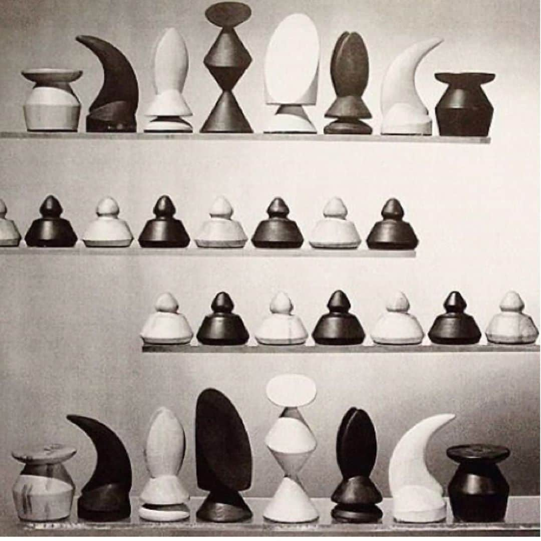 THE ROWさんのインスタグラム写真 - (THE ROWInstagram)「Max Ernst; ‘Chess Set’, 1944」8月31日 23時29分 - therow