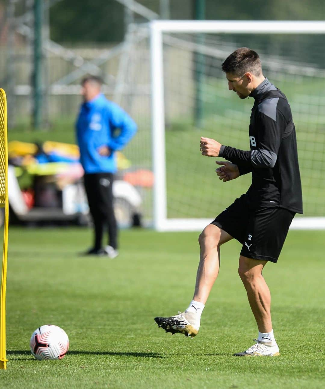 フェデリコ・フェルナンデスさんのインスタグラム写真 - (フェデリコ・フェルナンデスInstagram)「@nufc」8月31日 23時46分 - federicofernandez89