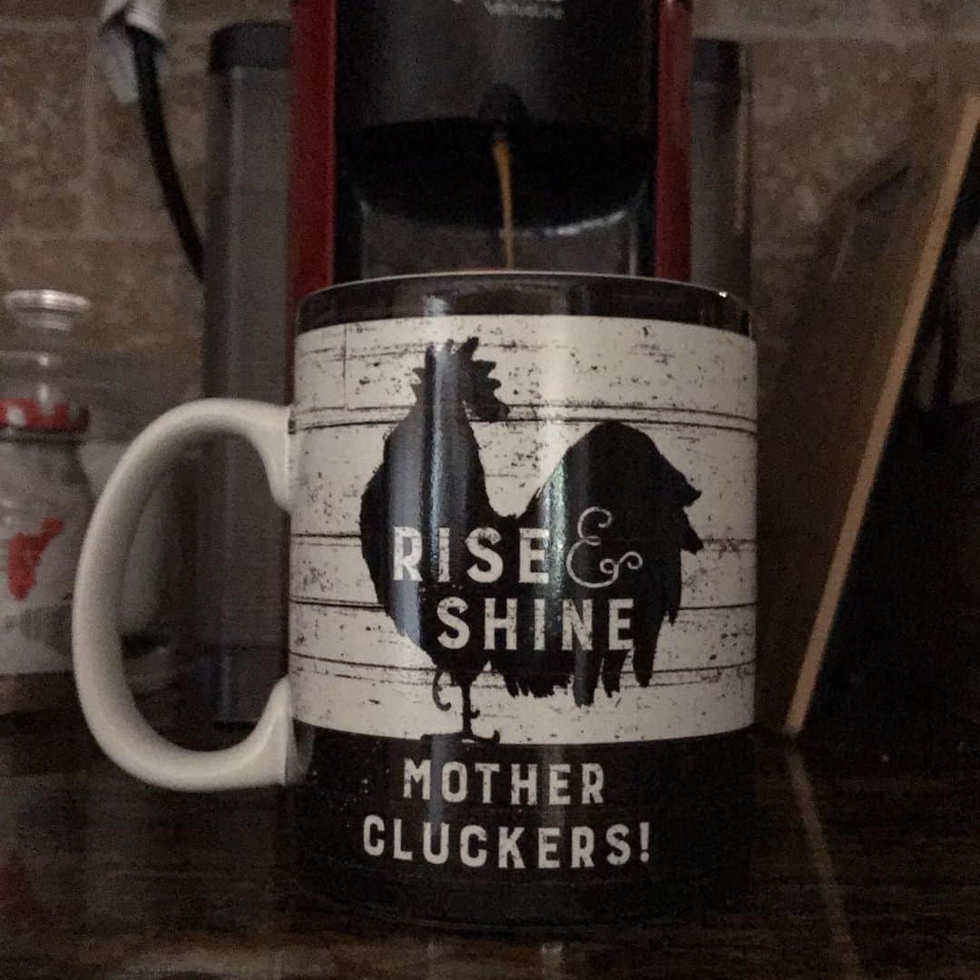 のインスタグラム：「Monday」
