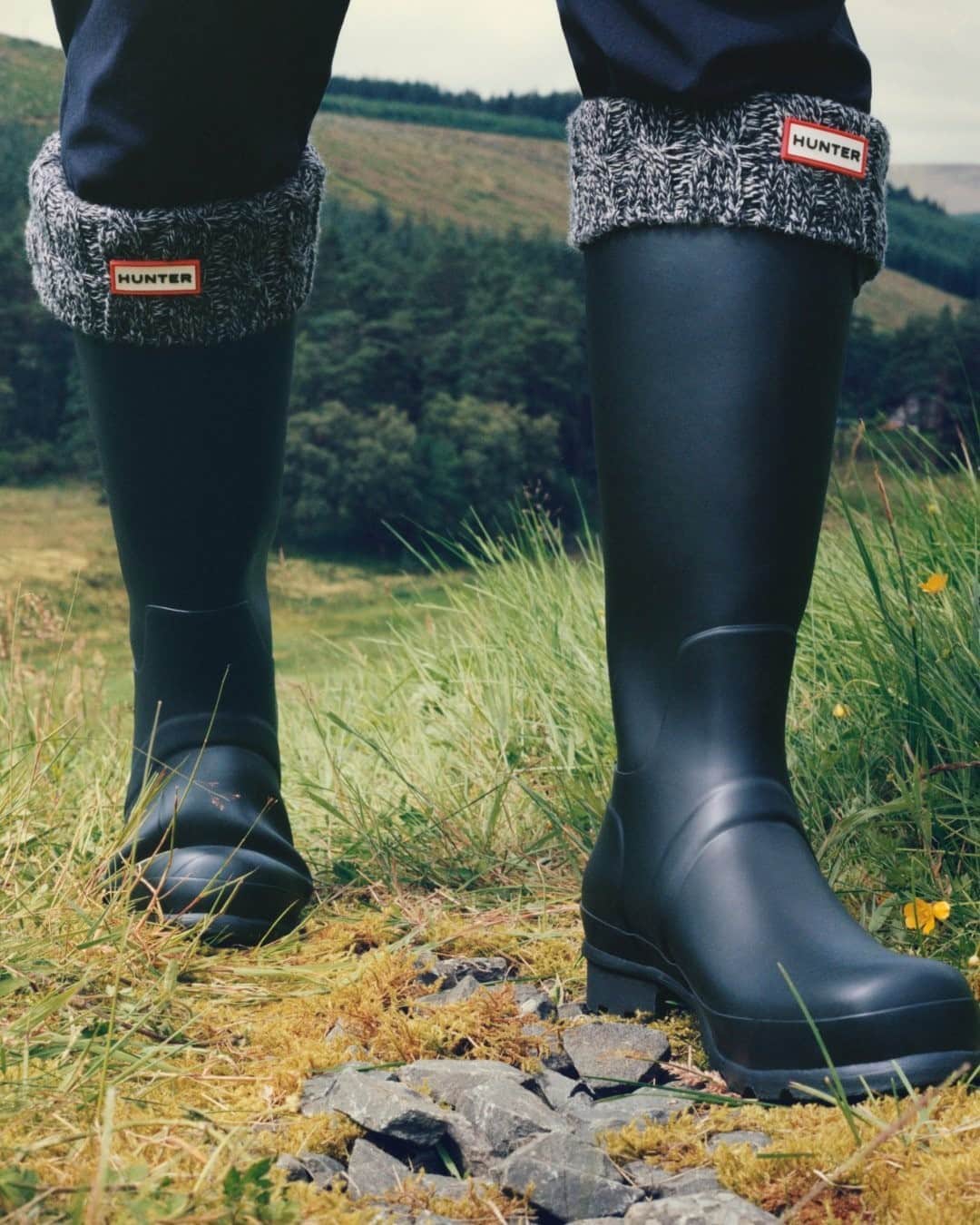 ハンターブーツさんのインスタグラム写真 - (ハンターブーツInstagram)「Trailblazer. When the Original Tall boot was designed in 1956 it reinvented the meaning of waterproof footwear. Over 60 years on it remains a design icon. #MoreThanJustABoot」9月1日 0時00分 - hunterboots