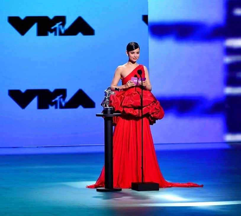 ソフィア・カーソンさんのインスタグラム写真 - (ソフィア・カーソンInstagram)「thank you @vmas. my heart is yours♥️」9月1日 0時31分 - sofiacarson