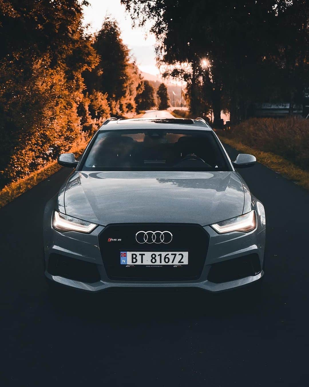 マルクス・クリーブランドさんのインスタグラム写真 - (マルクス・クリーブランドInstagram)「Out for a sunset ride🐍 Gonna be up for sale soon🦥 photo: @steadifreddi  #rs6」9月1日 0時49分 - marcuskleveland