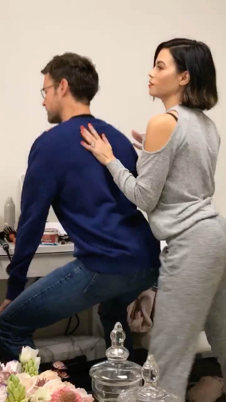 ブラッド・ゴレスキーのインスタグラム：「I’m very proud of my ability to stop whatever I am doing to jump into a booty bounce but who could resist @jennadewan? 💃🏻🕺🏻#tb」