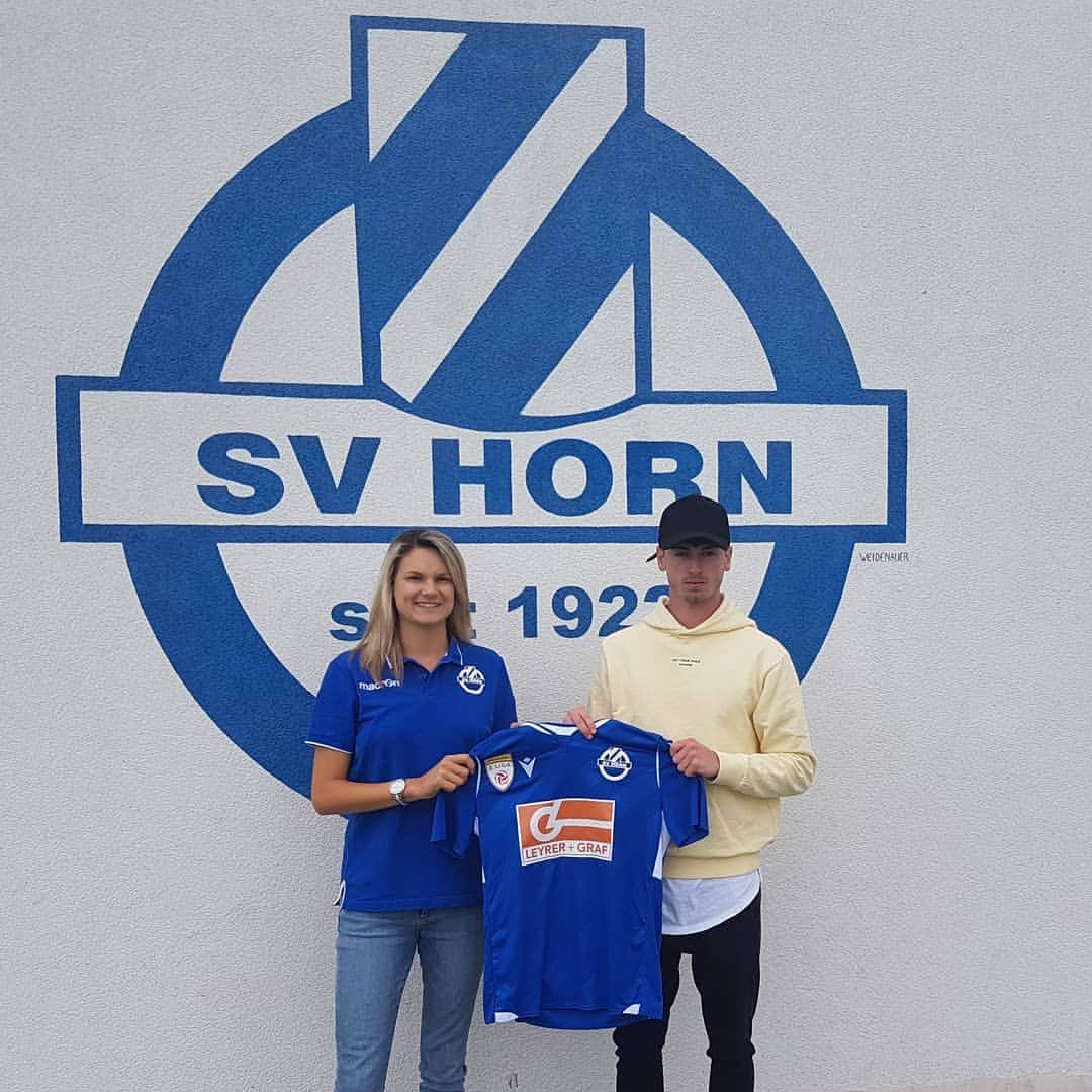 SVホルンさんのインスタグラム写真 - (SVホルンInstagram)「+++Transfernews+++ Herzlich Willkommen LUCAS SCHOLL beim SV Horn! Mit dem 24-jährigen Mittelfeldspieler holt sich der SV Horn einen weiteren Schlüsselspieler ins Team. Mehr dazu auf unserer Homepage. #bepartofit #svhorn」9月1日 0時55分 - svhorn1922