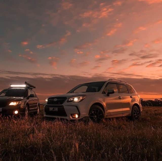 Subaru Australiaのインスタグラム：「As the sun sets on a particularly tough winter and spring blooms emerge, the road less traveled has never looked better. 🌼☀️🏞️⁣ #Subaru #Spring⁣ 📸 @mezzarino_ ⁣ 📸 @yama.foz」