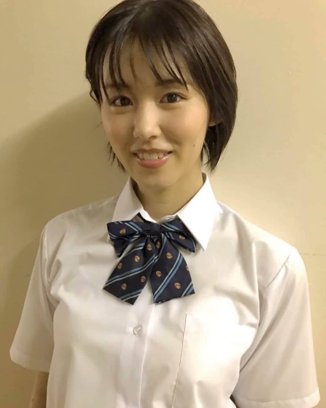 竹内愛紗のインスタグラム：「. . 皆さん！こんにちは☀️ お知らせがあります！📣 9月7日放送のフジテレビ系バラエティー｢痛快TVスカッとジャパン｣に出演します✨ 是非見てください👀💛 . . #スカッとジャパン#0907#胸きゅんスカッと#💛」