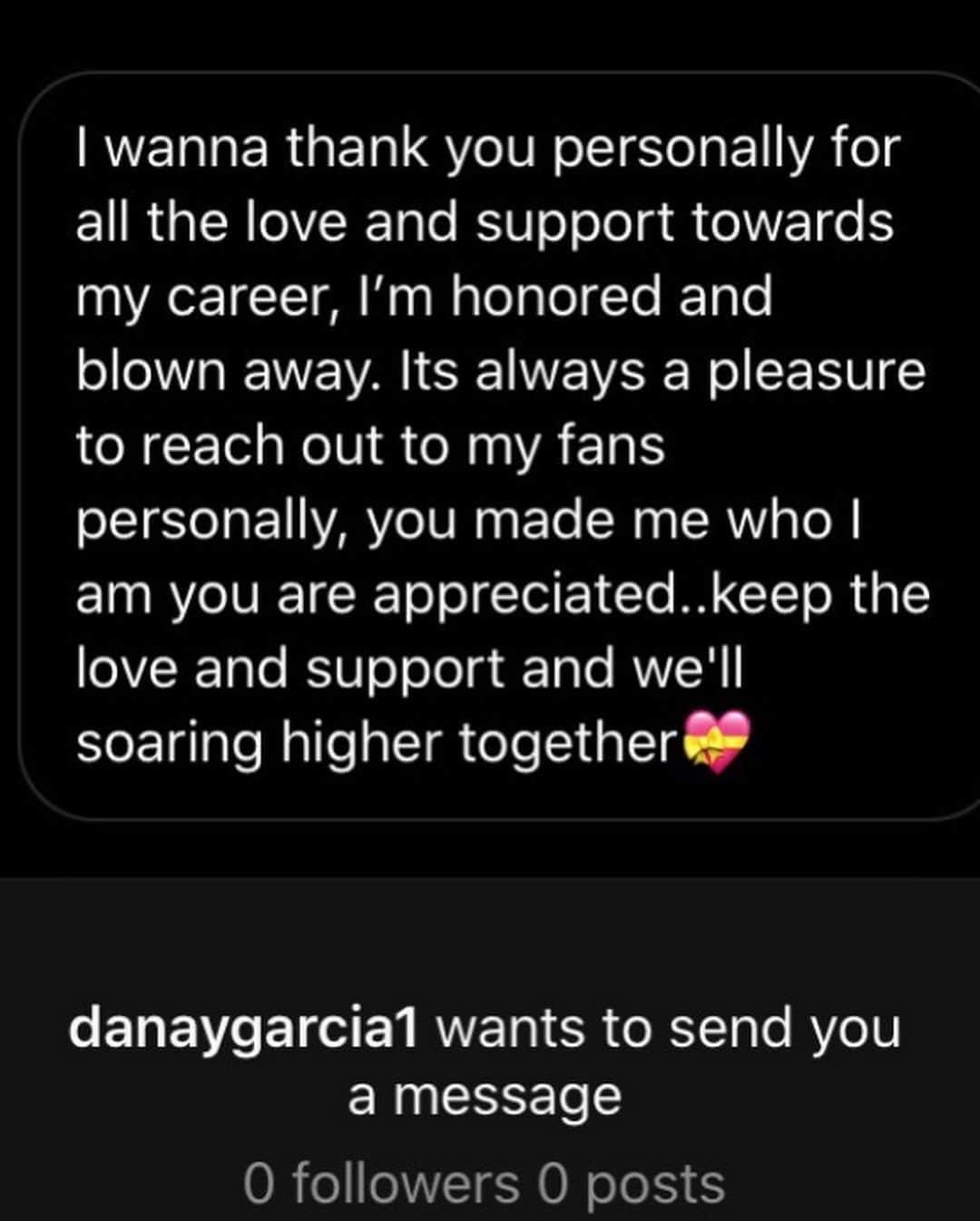 ダナイ・ガルシアさんのインスタグラム写真 - (ダナイ・ガルシアInstagram)「Really quick 📌 If you get a message from this “private account”- This is NOT me. Please block, report or ignore. Thank you so much  #noscamzone🚫」9月1日 3時56分 - danaygarcia1