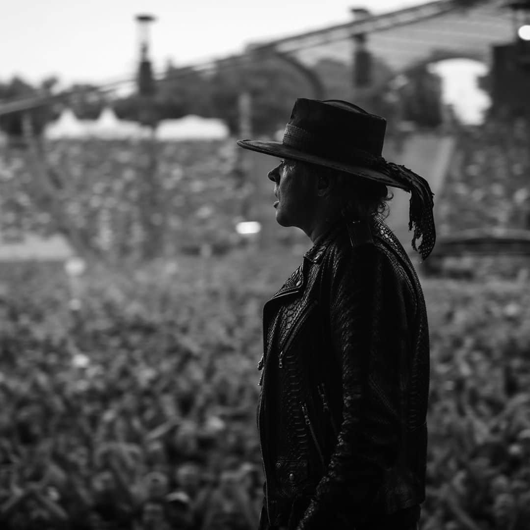 Guns N' Rosesさんのインスタグラム写真 - (Guns N' RosesInstagram)「A moment in Munich 🇩🇪」9月1日 4時25分 - gunsnroses