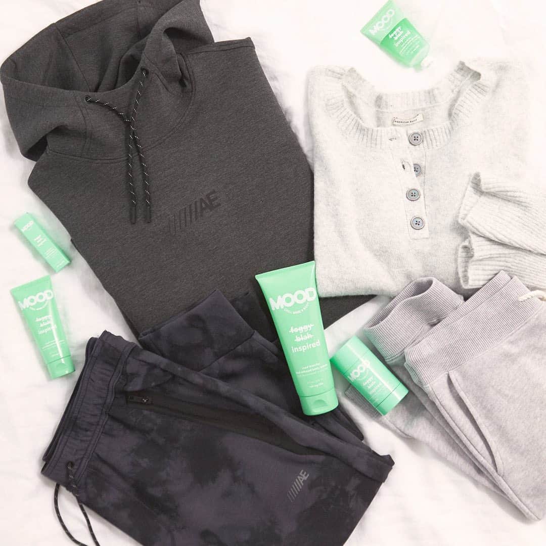 American Eagleさんのインスタグラム写真 - (American EagleInstagram)「Self-care in the form of the softest loungewear 💚 For whatever mood you’re in #moodwellness」9月1日 5時06分 - americaneagle