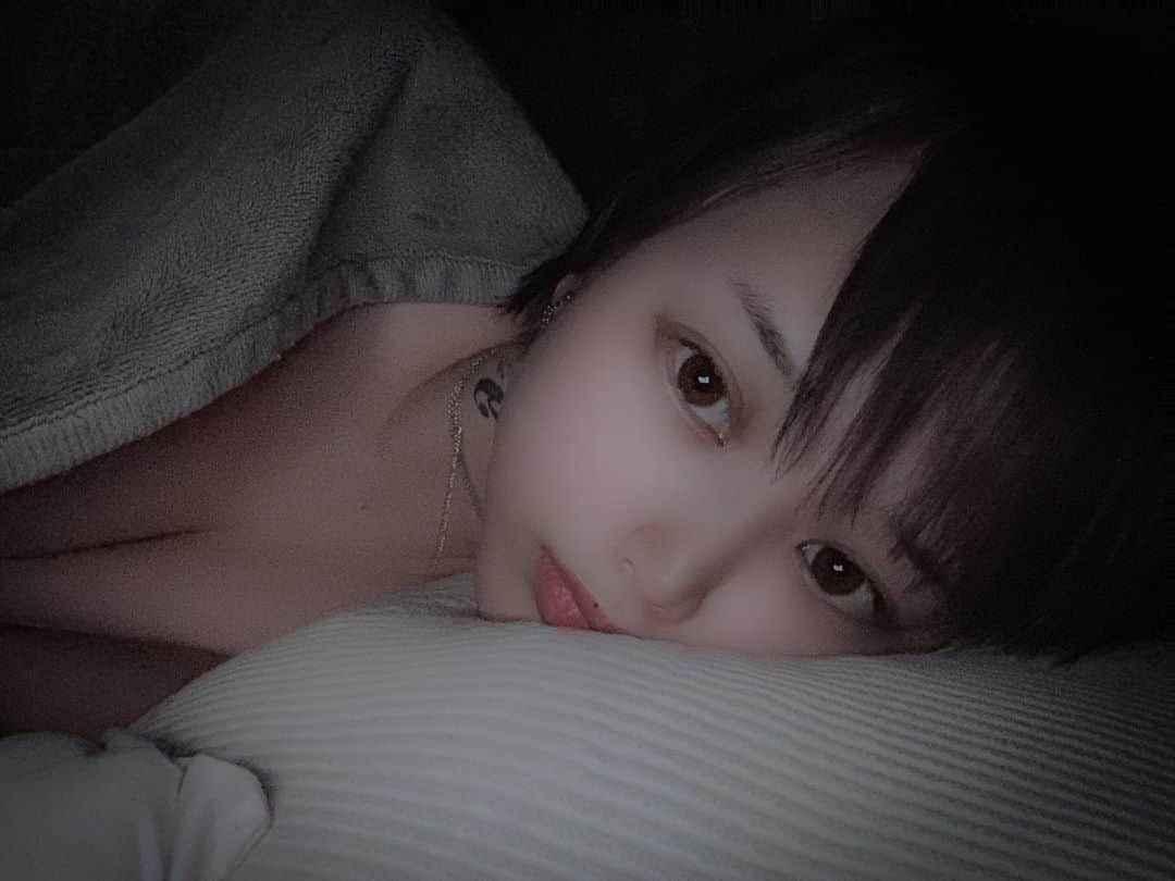 ももかわのインスタグラム：「No make #アイスうまい 🍨」