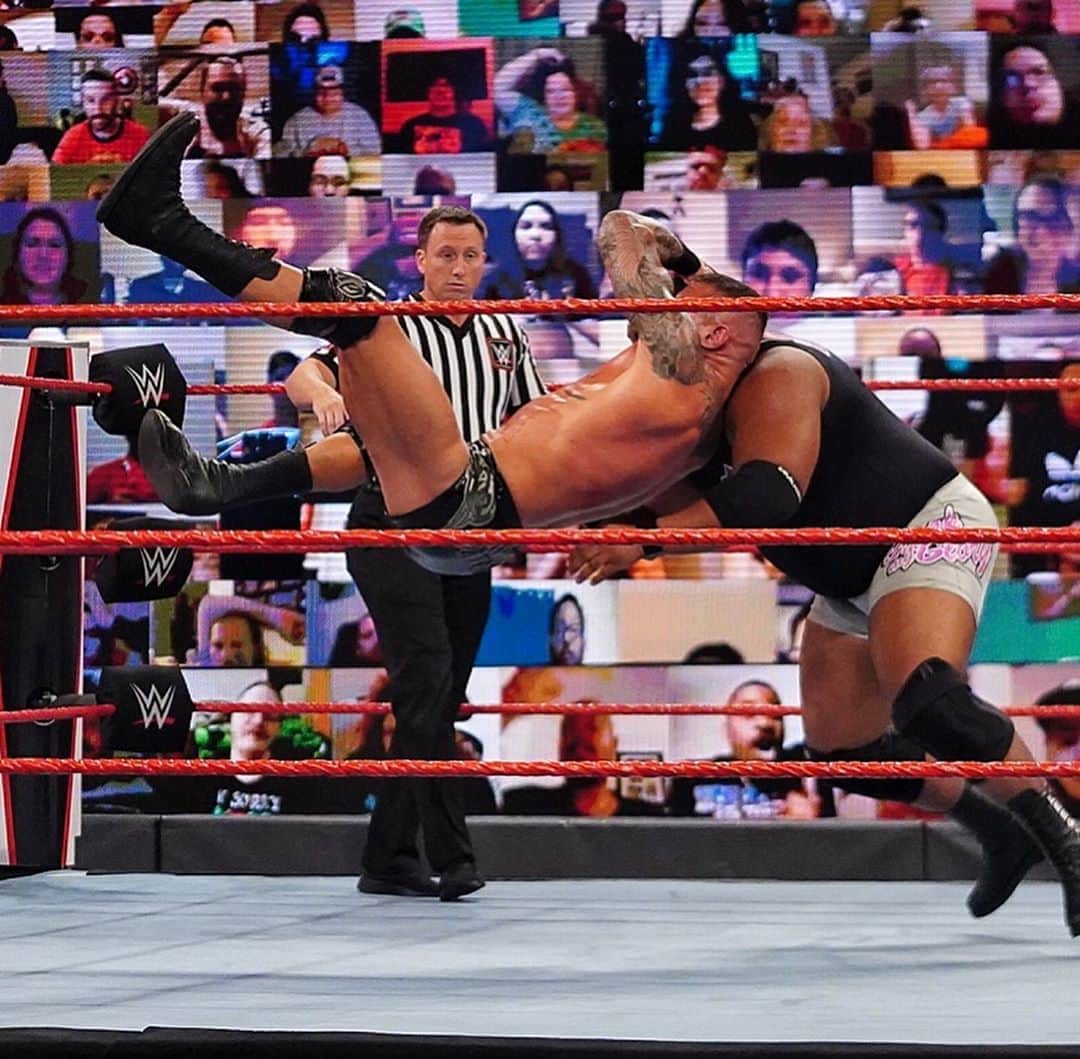 WWEさんのインスタグラム写真 - (WWEInstagram)「@randyorton has earned a rematch with @dmcintyrewwe for the #WWEChampionship!  #WWERaw #RKO #WWEThunderDome」9月1日 12時02分 - wwe