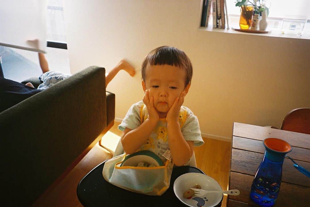 花盛友里のインスタグラム：「嫌々しないで食べんしゃい。」